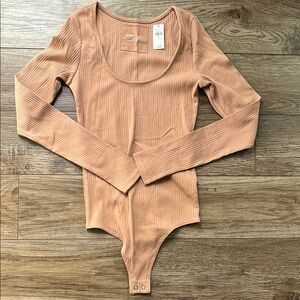 NWT aerie bodysuit
